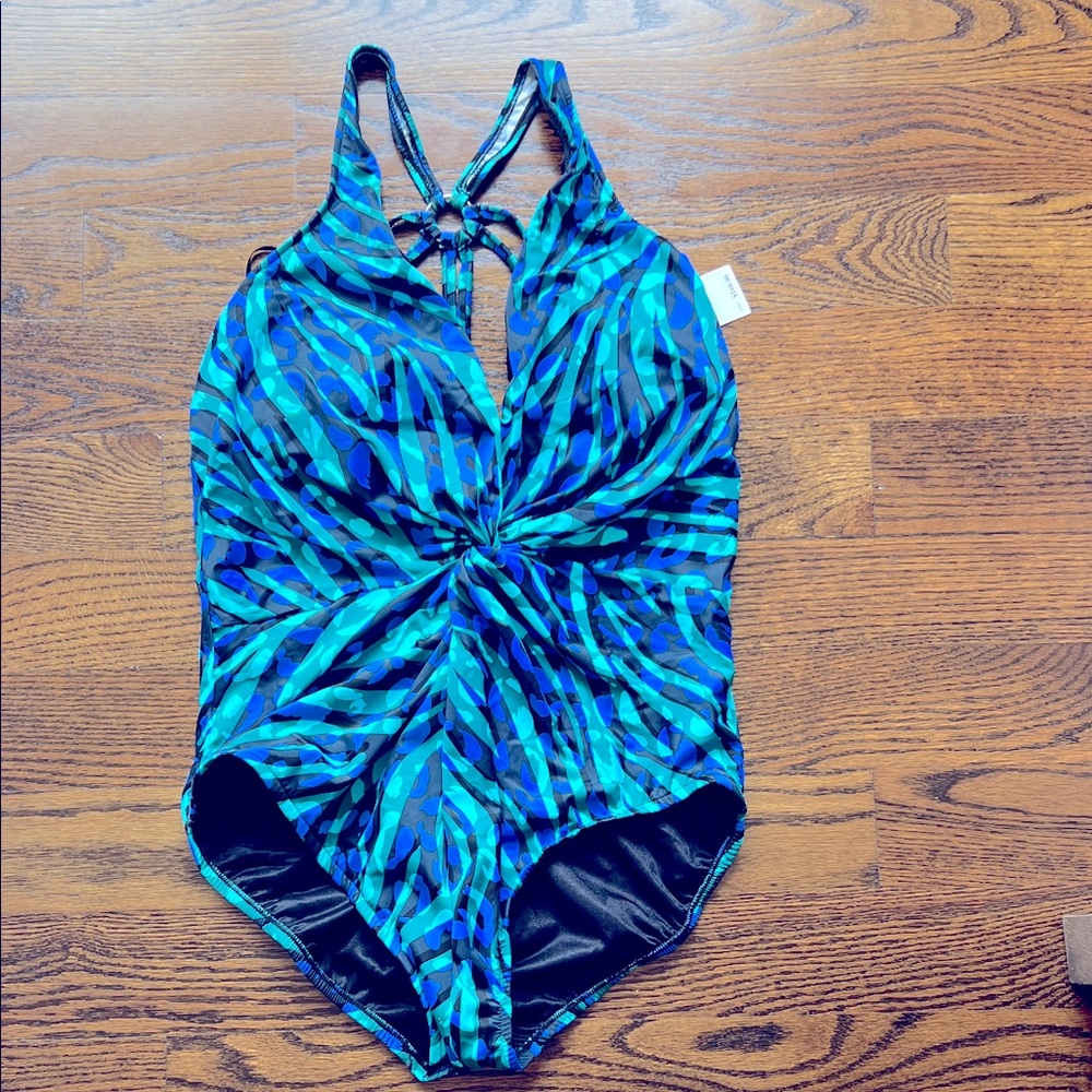 NWT Blue and Green Patterned Swimsuit☀️